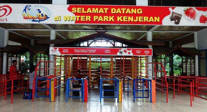 Waterpark Kenjeran Surabaya